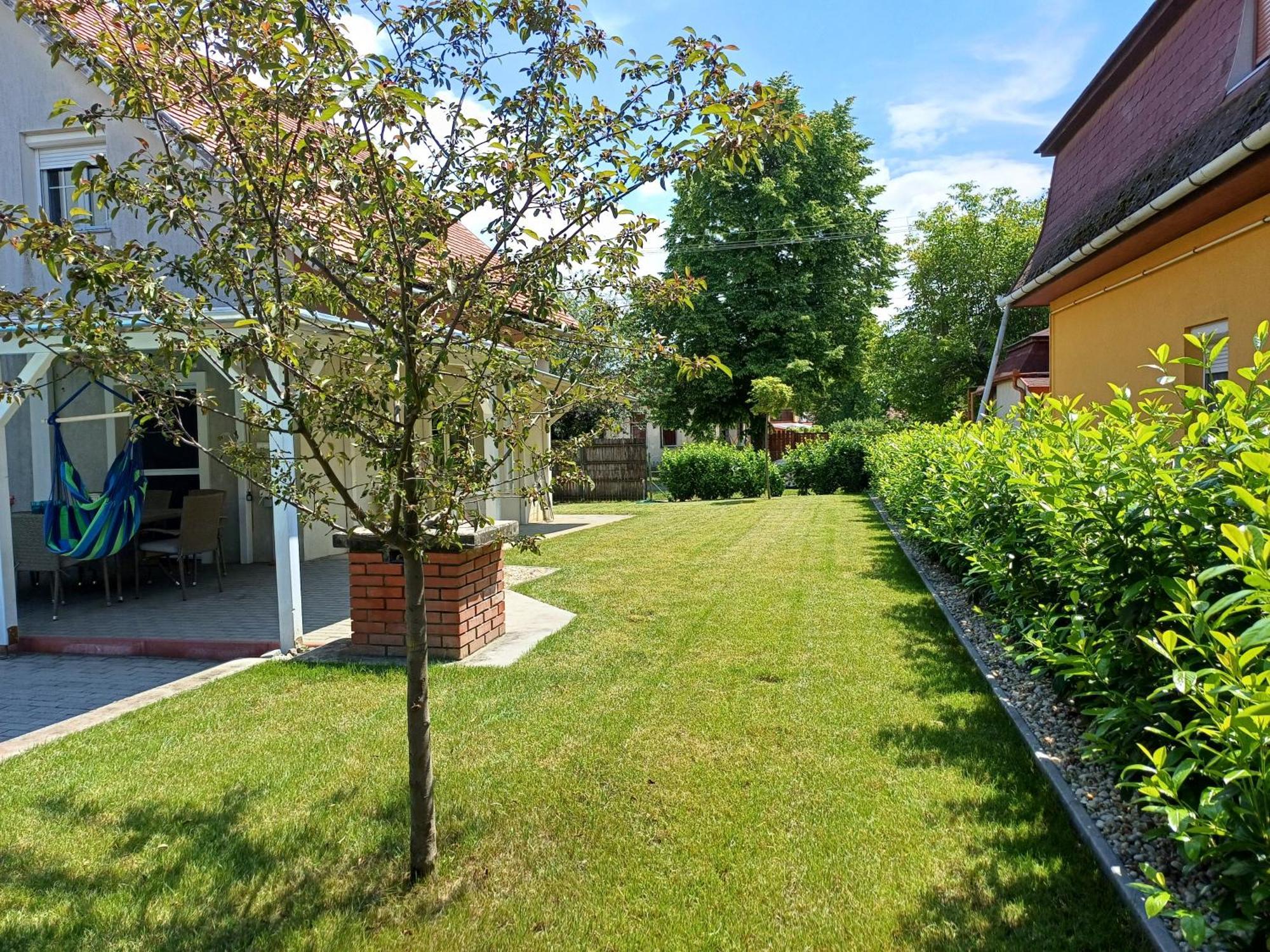 Oliva 8 Fos Balatoni Nyaralo Villa Balatonakarattya Exterior photo